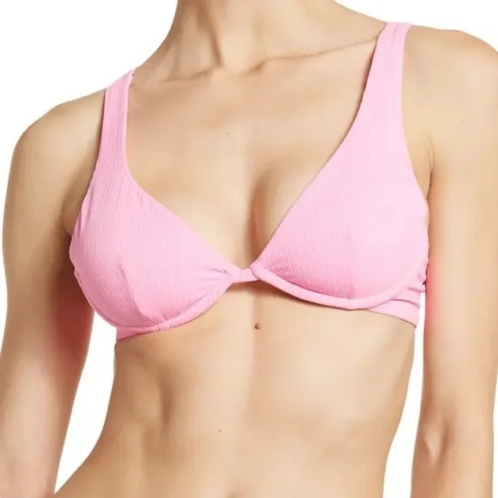 NWT Maaji Bikini Top Maaji